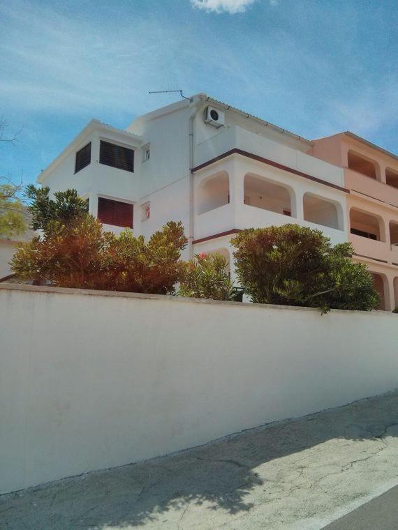 Apartmani Nerko Pag Town Exterior photo